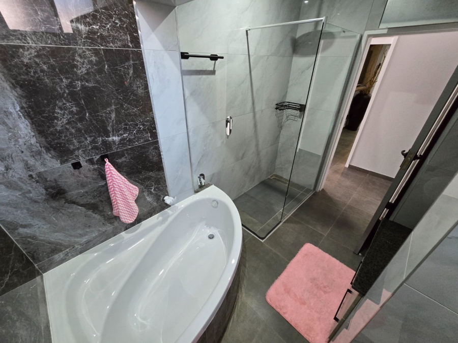 4 Bedroom Property for Sale in Potchefstroom South North West